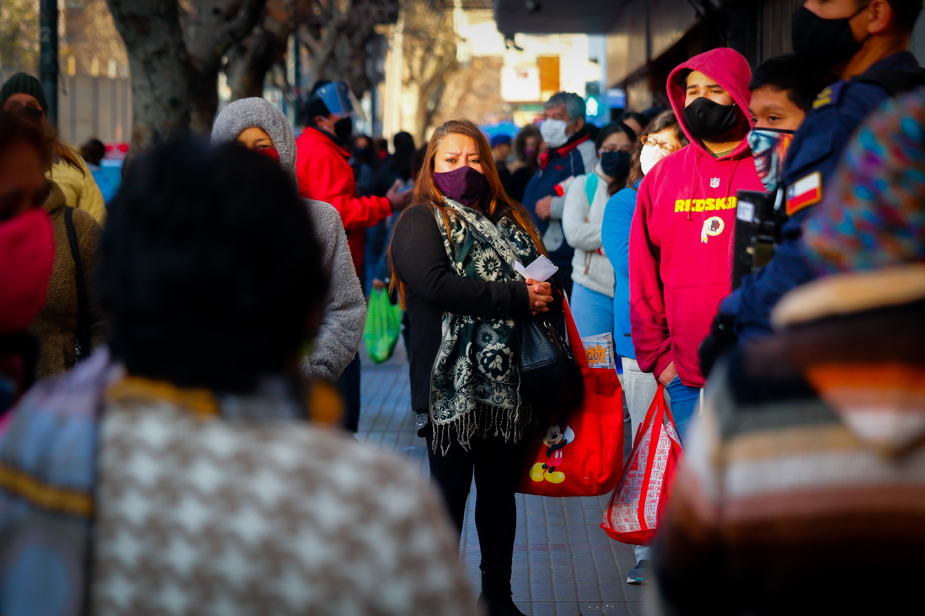 Valparaiso: Largas Filas En Supermercados Tras Anuncio De Cuarentena Total